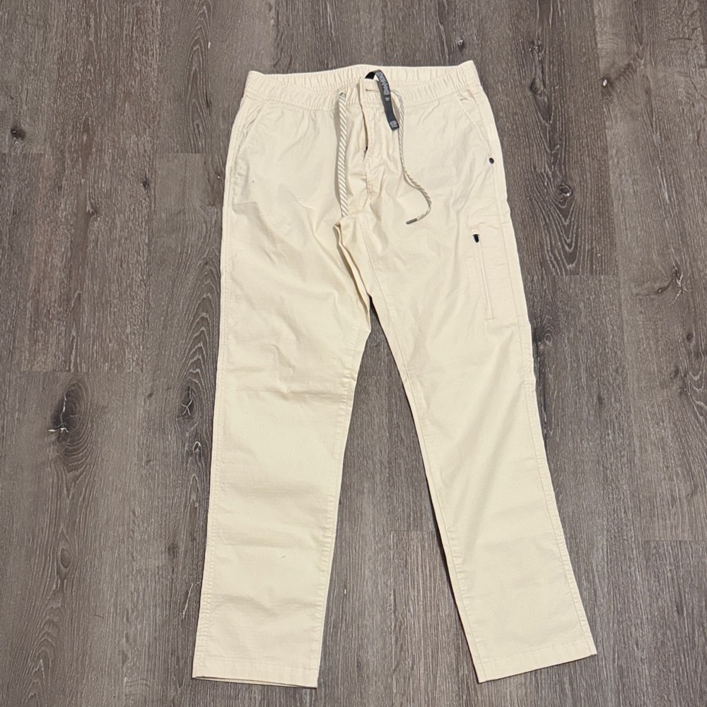 Vuori Women’s Cream Cargo Pants